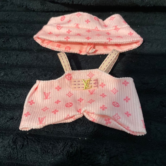 Labubu outfit - Picture 4 of 5